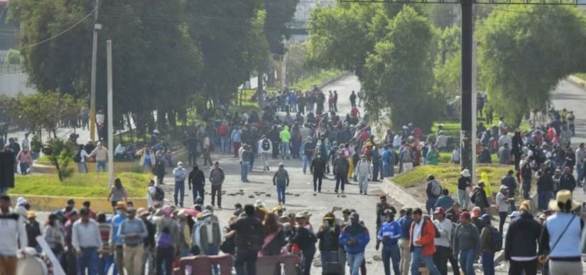 PERU VIVE DIA DE TENSÃO ONDA DE PROTESTOS DEIXA FERIDOS NA CAPITAL