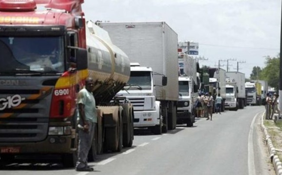 á é o décimo dia de paralisação da categoria nas rodovias.