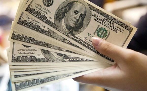 Brasileiros têm quase US$ 500 bilhões declarados no exterior