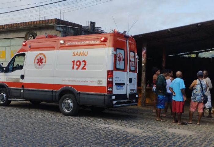 SAMU socorreu a vítima para o hospital de Ubaitaba.