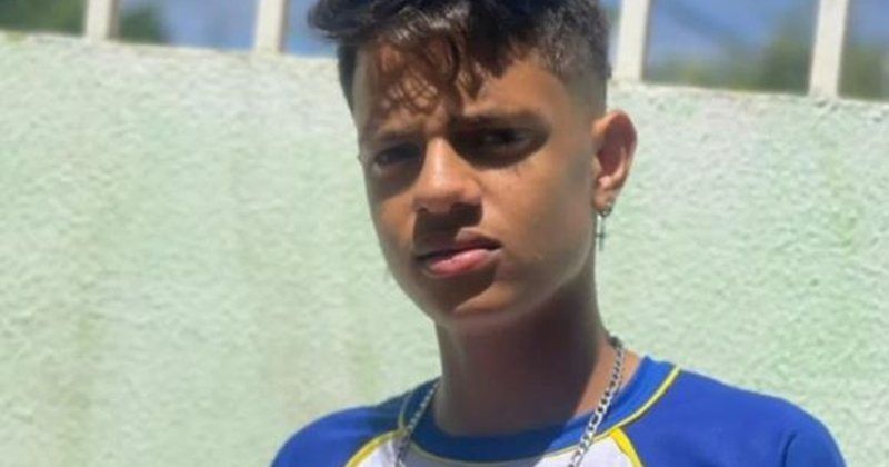 O adolescente tinha 16 anos e morreu após passar mal.