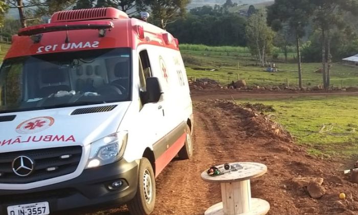 Equipes dos bombeiros e do Samu foram acionados