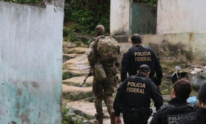 PF deflagra operação de combate ao tráfico de drogas em Salvador.
