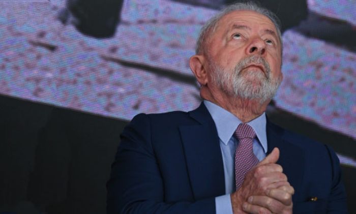 Oposição protocola pedido de impeachment de Lula na Câmara