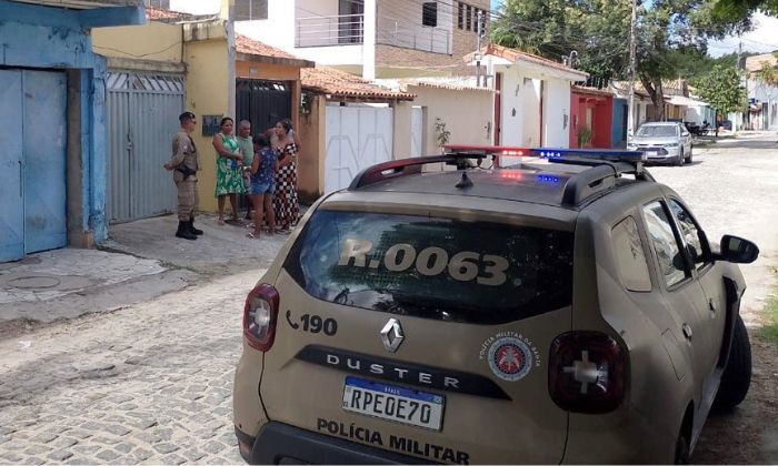 Mulher de 29 anos é morta a tiros no bairro Campinho