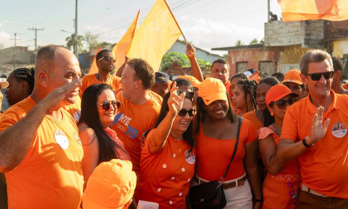 Gracinha Viana e Beto da Padaria são recebidos com festa em Faisqueira