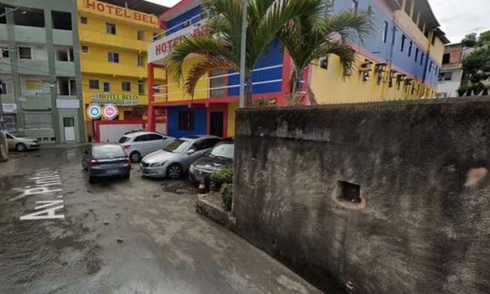 Homem é encontrado morto dentro de quarto de hotel em Salvador