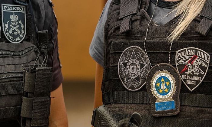 Dois meninos morrem após comer bombom envenenado com chumbinho em escola