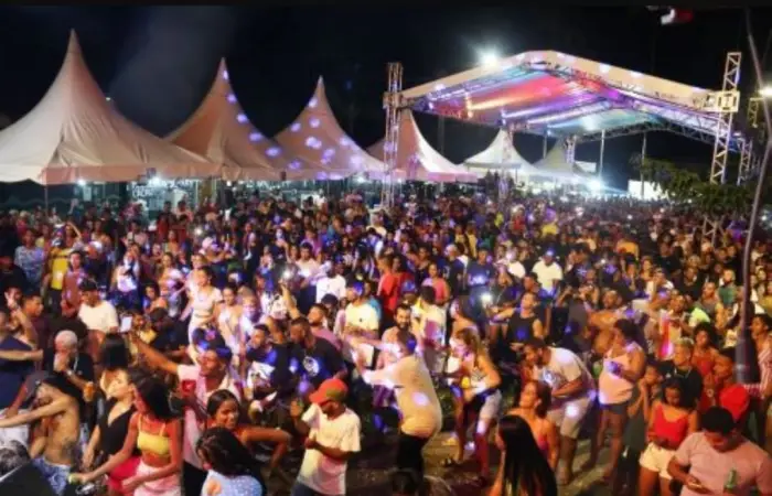 A Praça Pedro Gomes será o palco do Réveillon em Serra Grande.