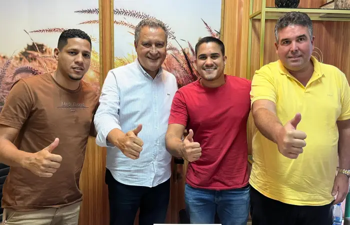 Izaque, Rui Costa, Raffik e Patrick Lopes.